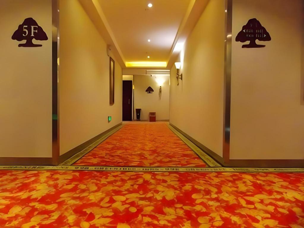Greentree Inn Guangzhou Panyu Chimelong Happy World Business Hotel Экстерьер фото